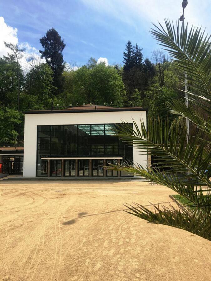Ubytovani V Soukromi Luhacovice - Pozlovice Exterior foto