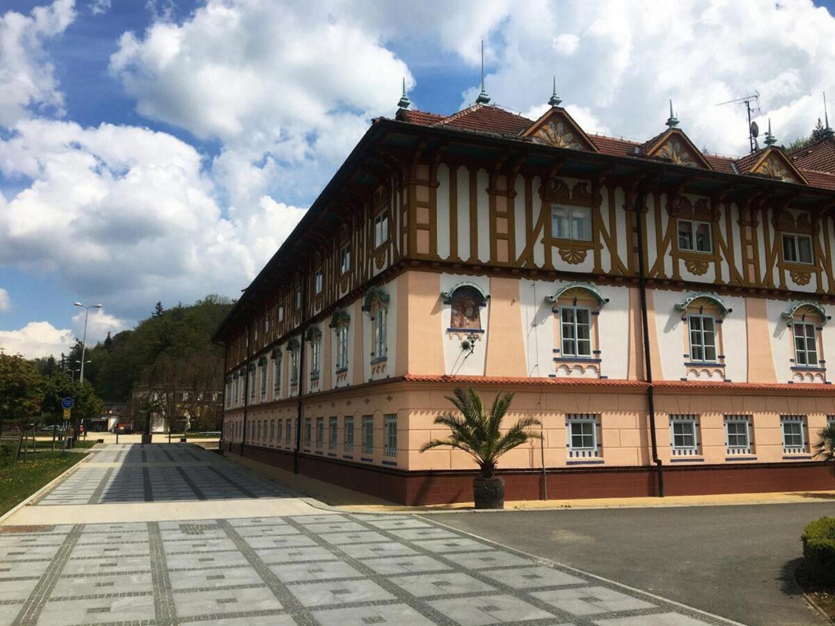 Ubytovani V Soukromi Luhacovice - Pozlovice Exterior foto