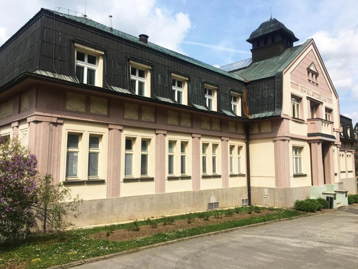 Ubytovani V Soukromi Luhacovice - Pozlovice Exterior foto